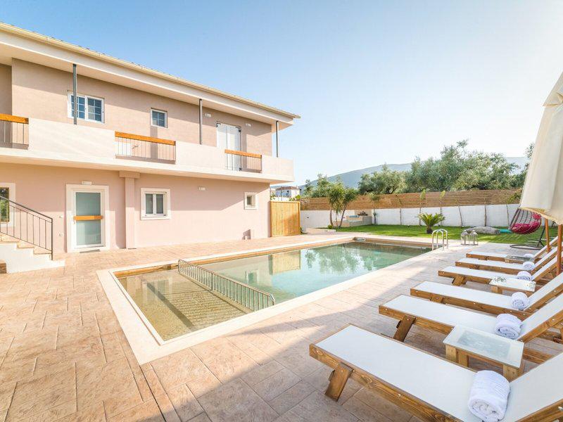 2E725DB648DE6ED61F55AA30036F18B8