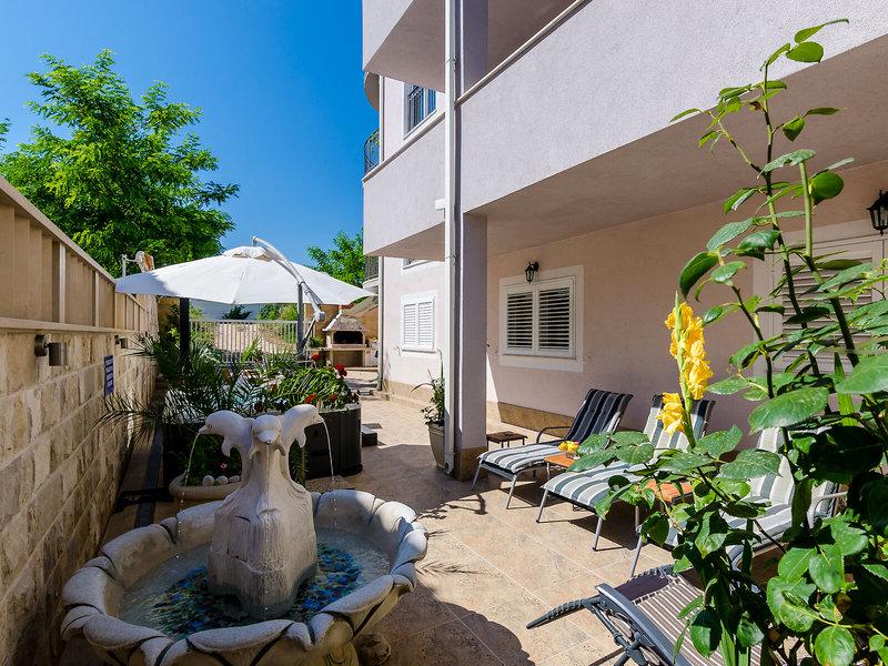 60B8E139B190C54360C748E1AB5299B4