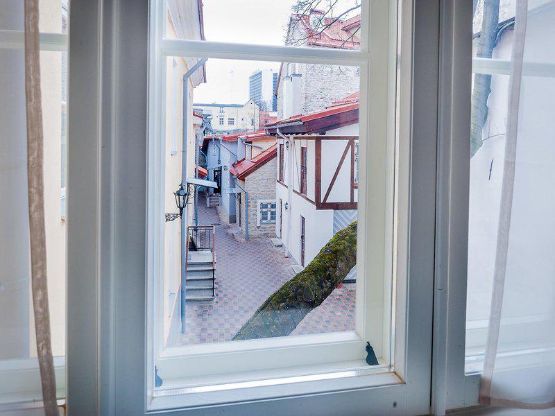 AA6D2D84E068C0A97564DF5AE571E6C1