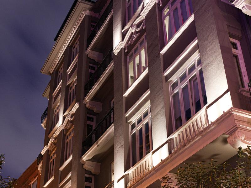 40FA4E293C2E4FA2374A2206EE41AAAE