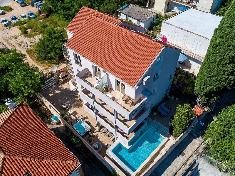 56D599815EF8FAF7637B97F9A6690F86