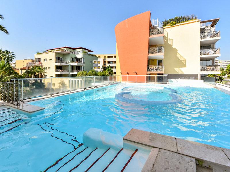 89621885071DA6C83949411D573D3407