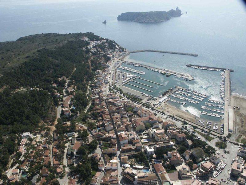 F0F1D7CC3D54464C28E382DF84281927