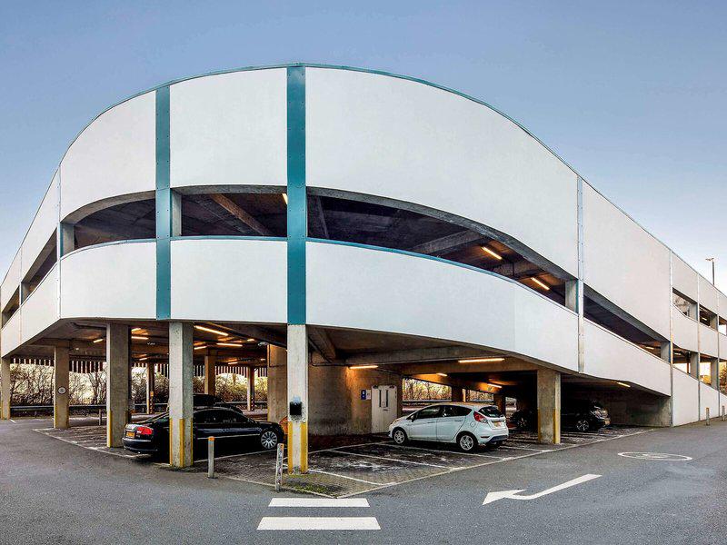 279B7792B94831C456601F0383205498