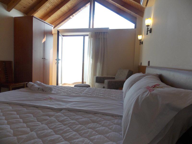 8753C9BCC54F95E11064A00BAF506CCB