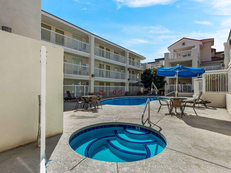 3BAEF1772D005FAD8FCAE3A25C1CB820