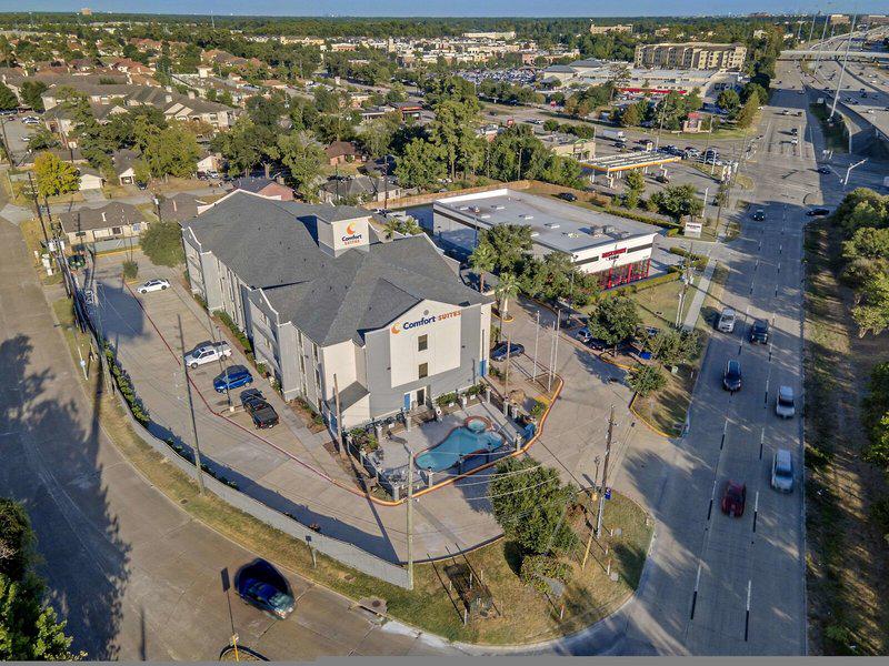 15687A49F5F1F173A0728A840B13CB26