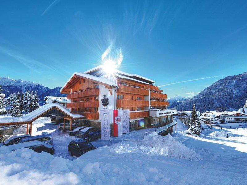 05698391C1ADFEB866C4E4E7677936AB