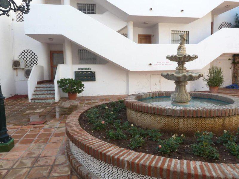 DBE3DDB944963E243450333A6C8A0B44