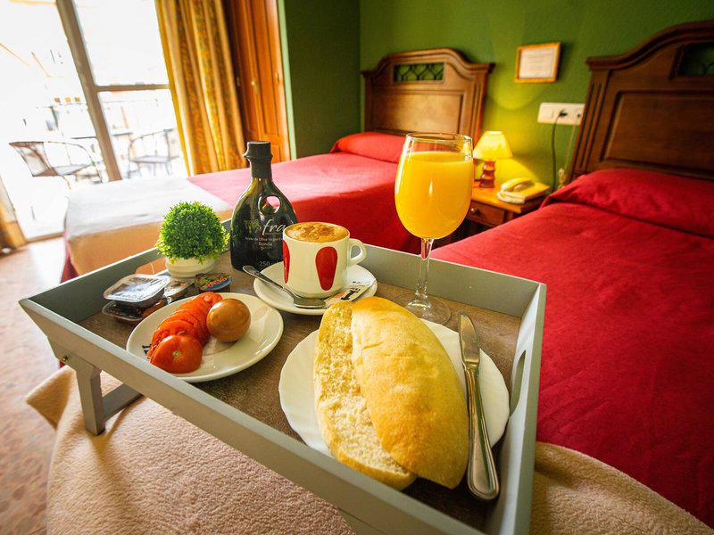 761EDB479E89A6F889B0BAAA8730C72F