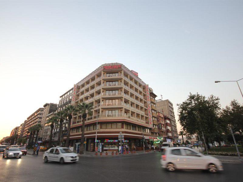 77BC24B3FD883475393A5EF7ABFEC192