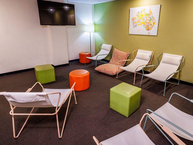 6DDFCDE2BF88F74C3718B7442FCBFA18