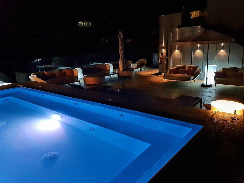 0AC15169430A90E97E1C507BBF00FB2B