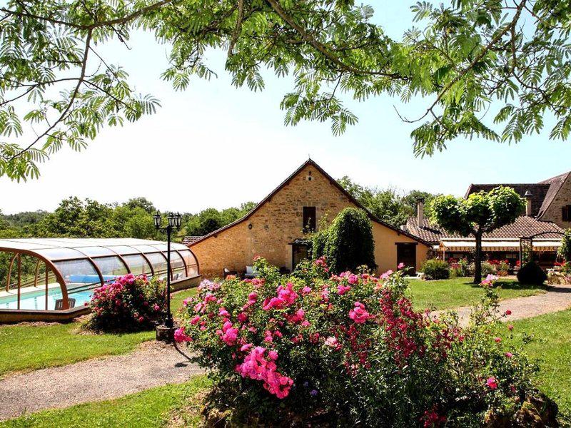 96F91DE56AED52B7586E0493C9AEB70B