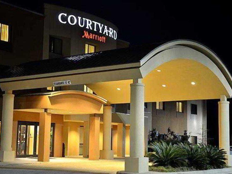 F5E6EB8448CEC270FA81D101D0AA57F3