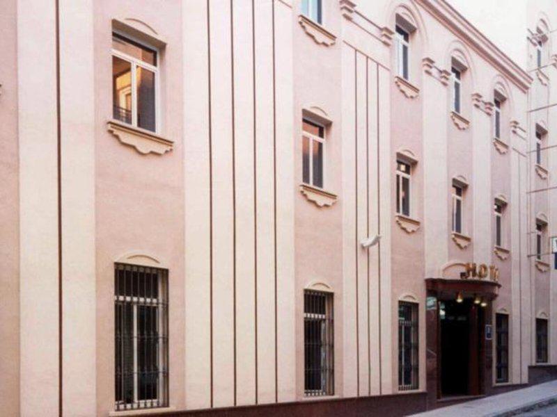 341EE8A5A6E4D25A05F01CA2B123E703