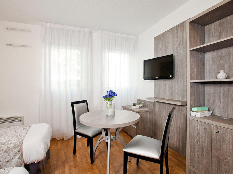 A918C1076F5EFD73EAE9B14B1A793166