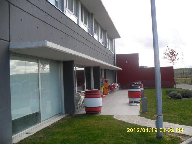 D1683A9394B8C504C4517E723E1C6F1F