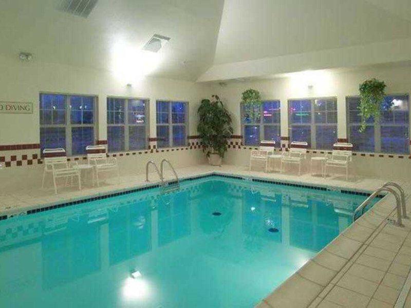 FB51EAF0A1BDAD9E362EFE067CCBAB12