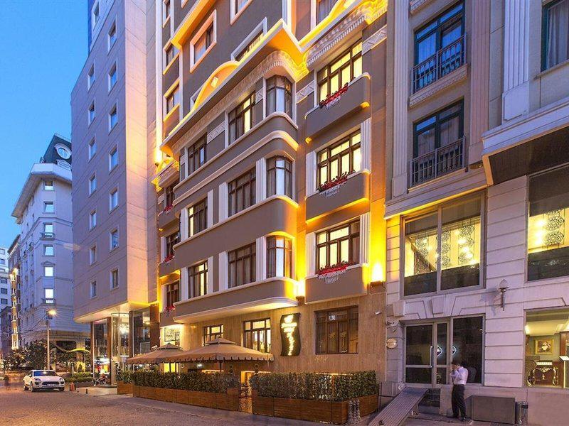 2E760F979582B524603D32C381BF2CA8