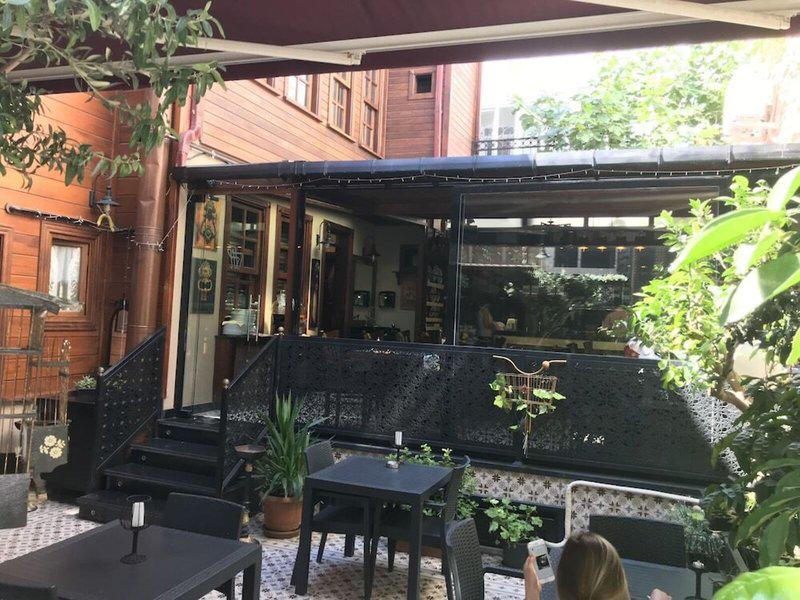 AE5ADE5E7E6A3860DDA0259F70A2AD44