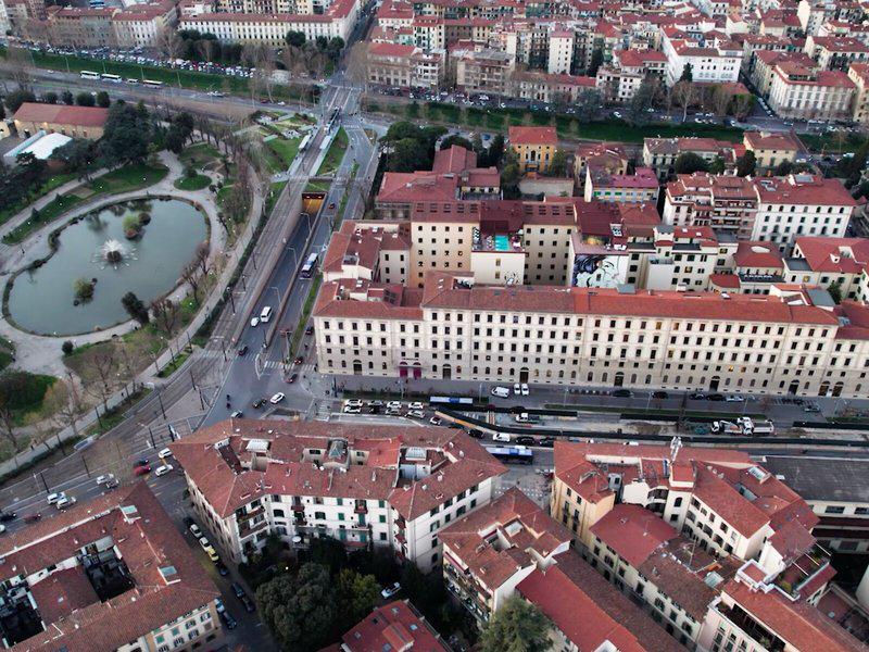 29B8F8A9ADC08300E9DA9DE129C45ED7