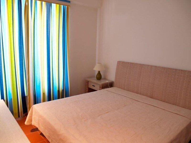 DB0295B64B9AB7BBC2504D8E15ABFB96