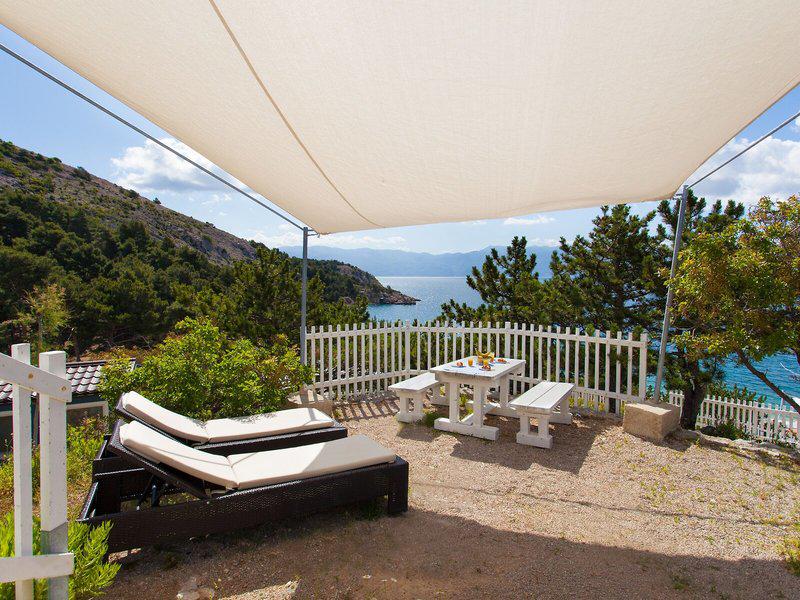 C5806B669B7534E60B06BBDBB72E16C3