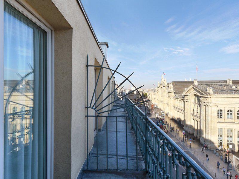 EDB158D00788B5F3C95174B1E1C7EEBE