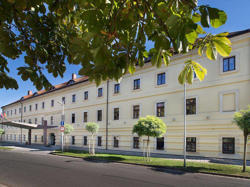 97E2A37461847B93B8A57AF514F5B3EF