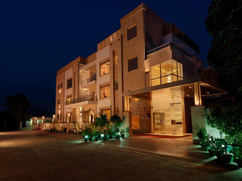 706D4932FADE719C4020F623216FAD73