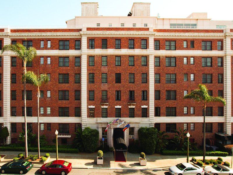 2B22D3697E2657755376F1EE15BA9D92