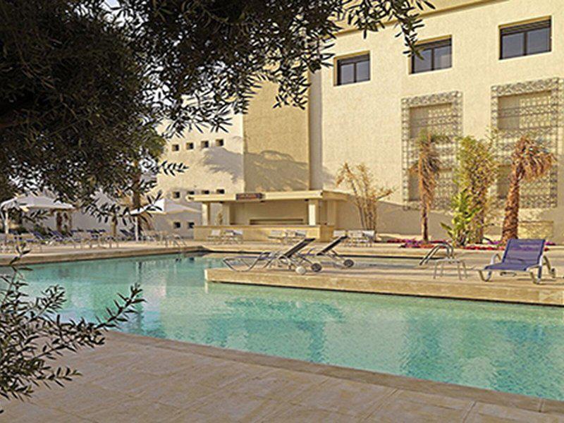 DBB482A89F2C7E02ADB7F409A254A42E