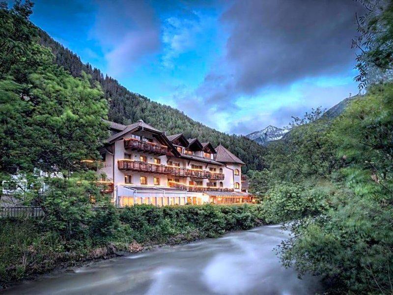 9DF40733363BA09531DB9E6ABD231072