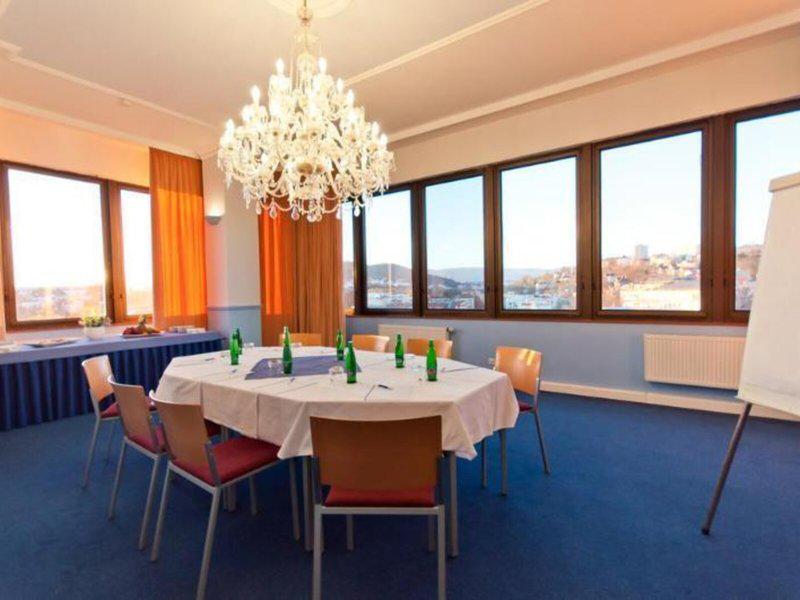 80FFB92EFCF38EF6F562E952BD7033E4