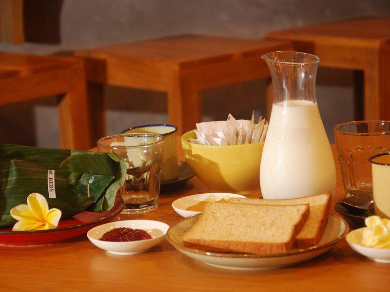 B34B96605535E4ABD8D9E802086AC294