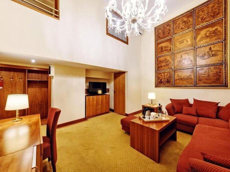 0CF1A71DDD9AAE5E727284F656BFD5CE