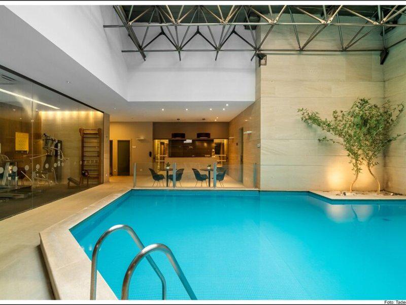 F3F76B9B9EFC4B3765DAE23E96523DCC