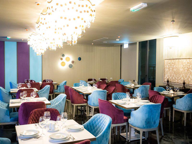 CBA2A57421F656700231D11FAC1BA600