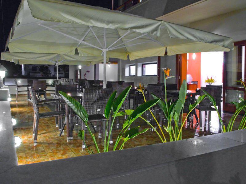 05D5B9B5AA81A5D3BC7E3444EAEBDDAB