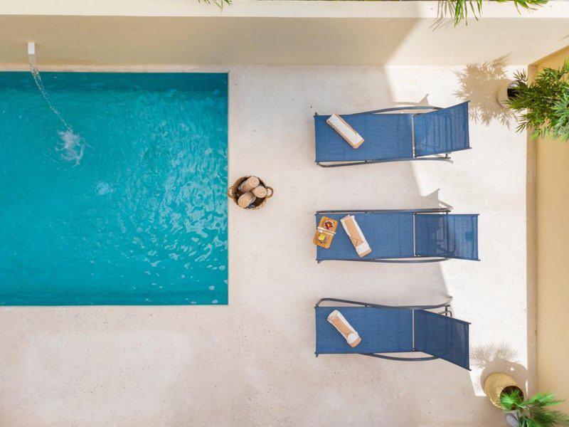 6EF1EF4AAE3ACA072330AFE9537C4D77