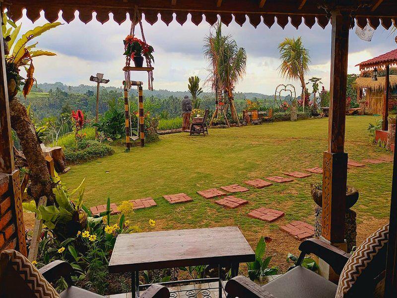 7BF2317985E9A16058C51D05A5EF95A7