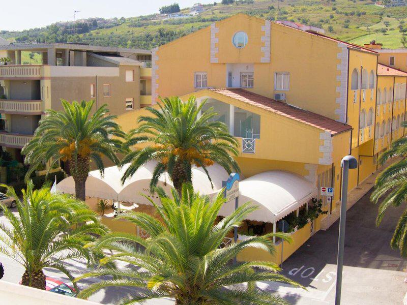 C459157DFB0AB5F03732AE44584C0D1B