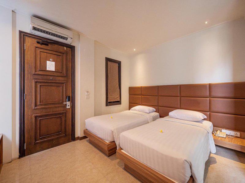 Alron Hotel