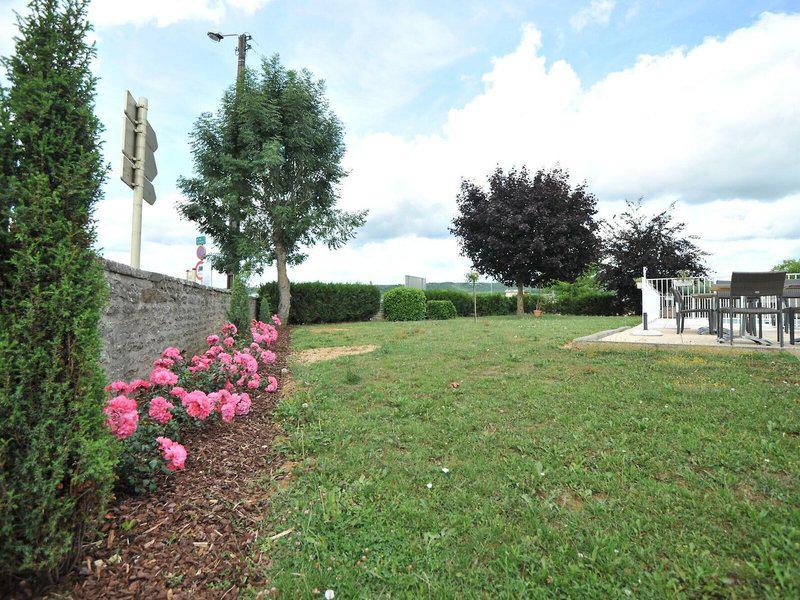 BDB0C03405BC4C1E7C7CB36BE382C216