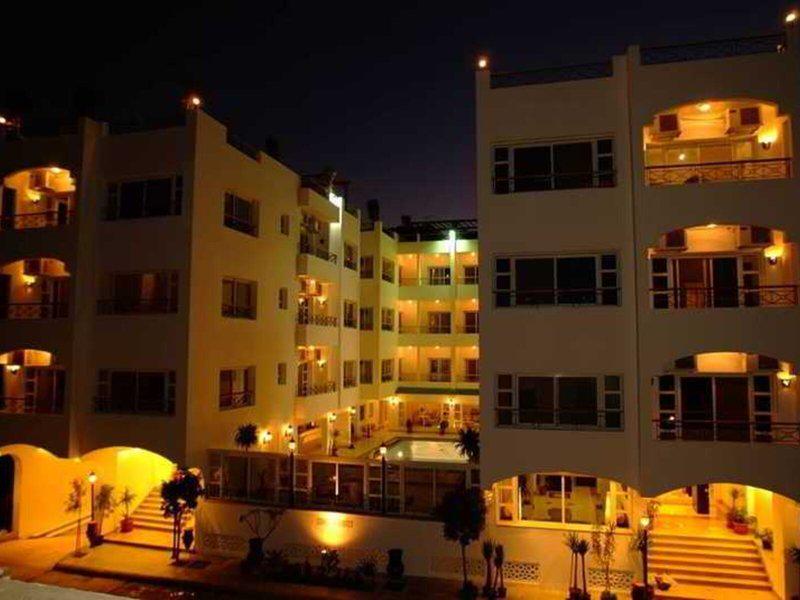 DC4351A2DBF09032709FAD7A08FE6A99