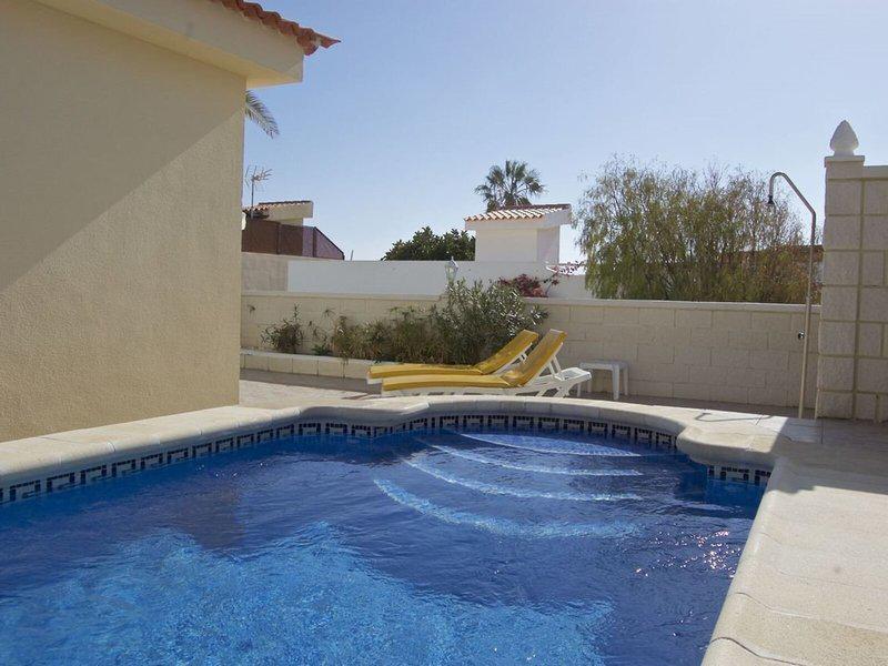 F03DBDC2115EB8560F505A30A7B813C5