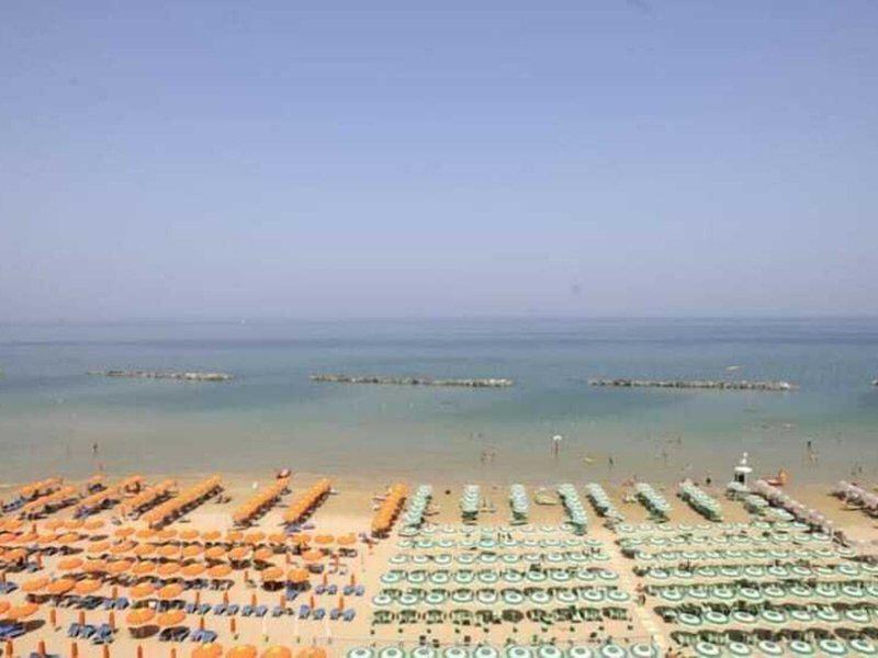 0067CA70C9EE063E2DCB3AC173F7D6B8