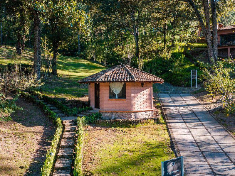 3247BA4F4DDE6485F83F79FB6324298C