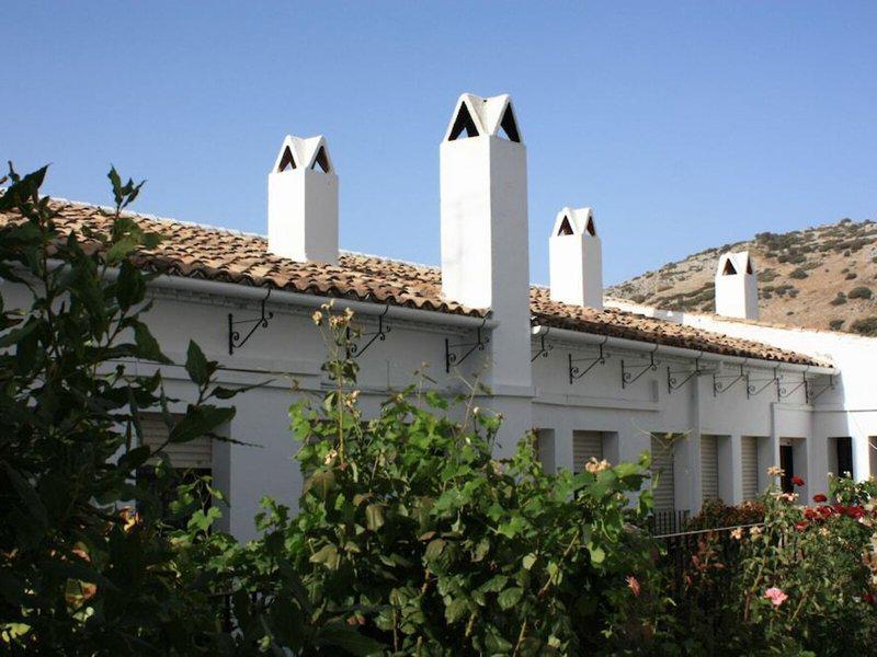 4C8A5735230FFFAD781D115E19E85460